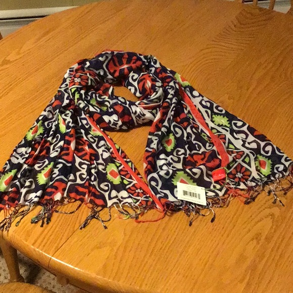 Vera Bradley Accessories - Vera Bradley Fringe Scarf in Sun Valley